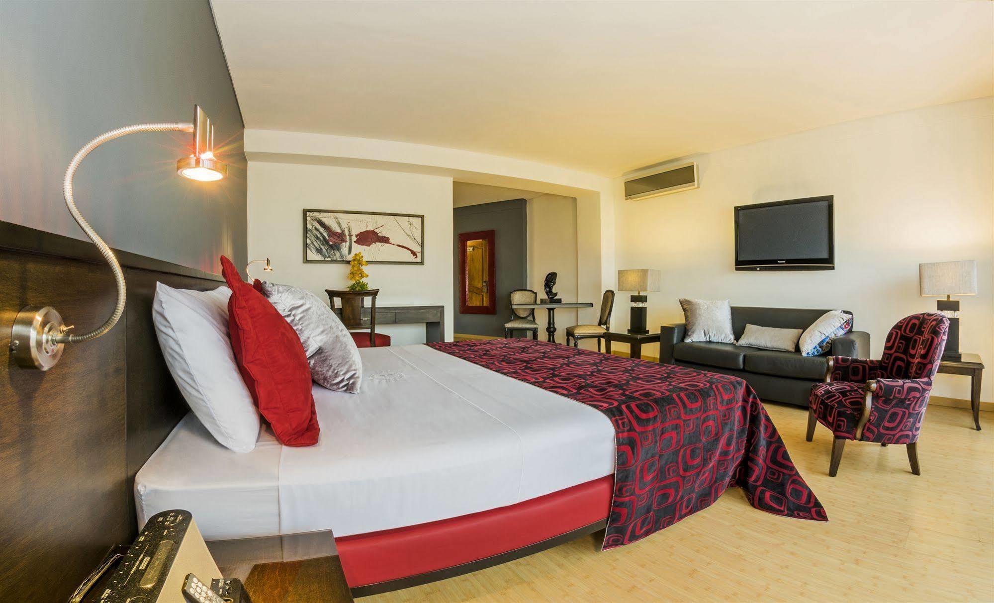 Hotel Egina Medellín Dış mekan fotoğraf