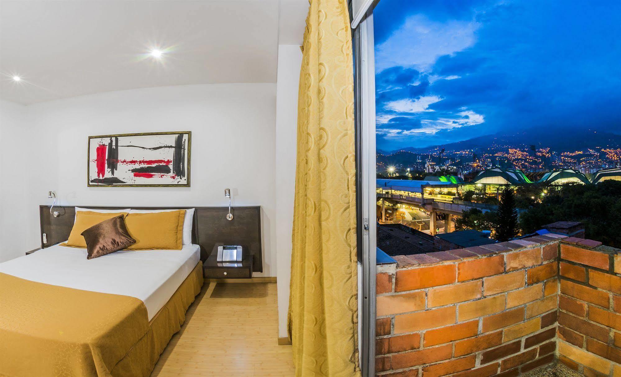 Hotel Egina Medellín Dış mekan fotoğraf